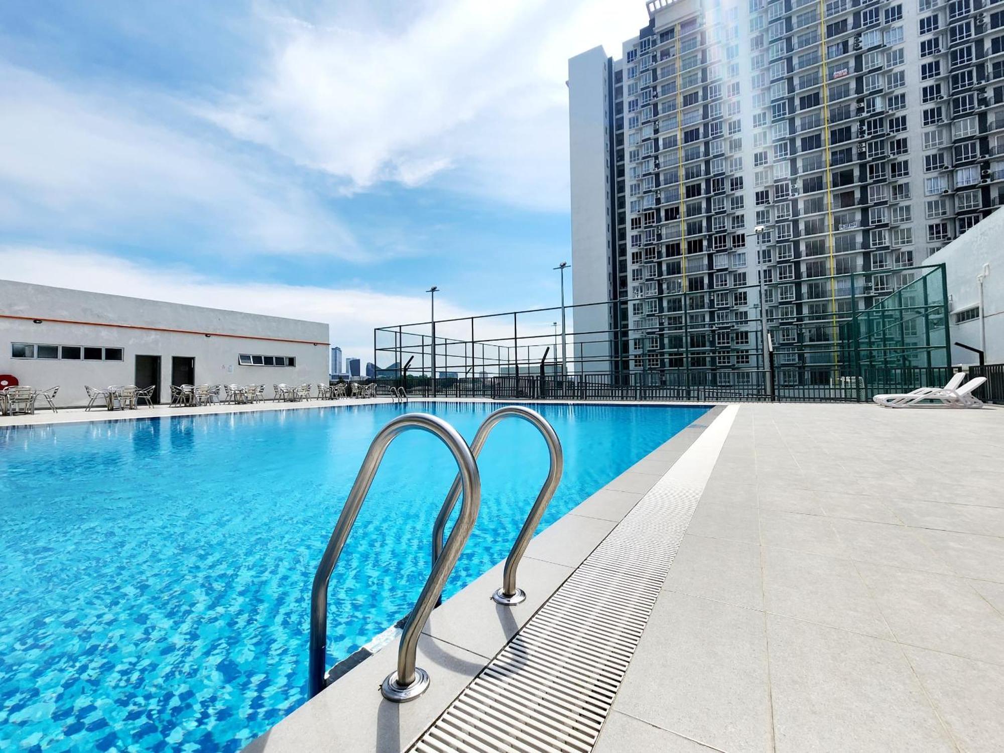 Malacca Spacious 3Bedroom Wifi Carpark Εξωτερικό φωτογραφία