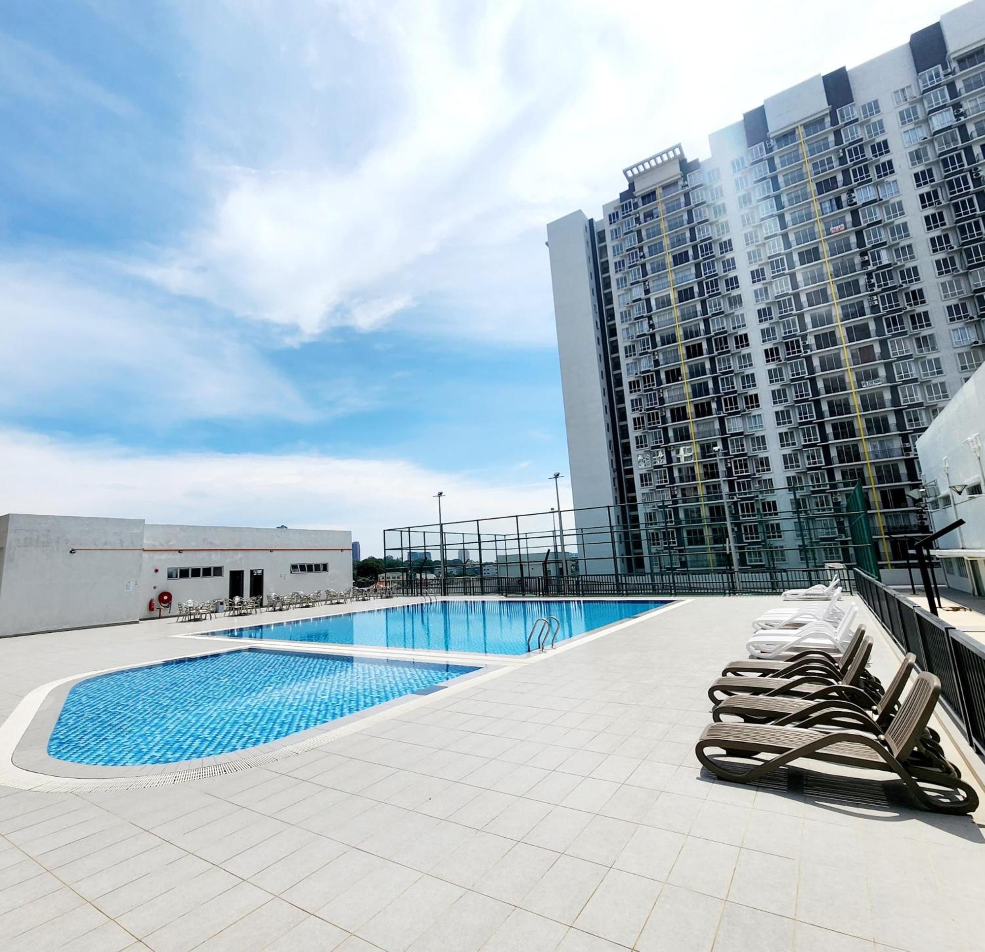 Malacca Spacious 3Bedroom Wifi Carpark Εξωτερικό φωτογραφία